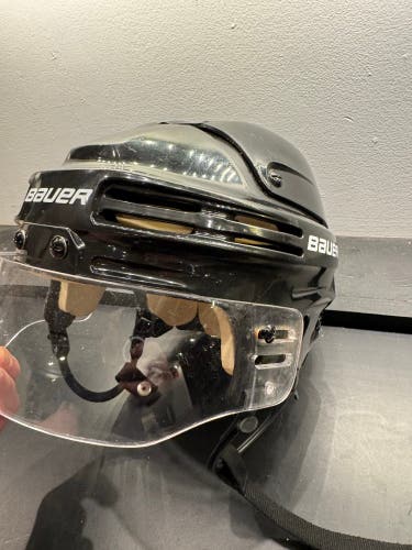 Medium Bauer 4500 Helmet (Used)
