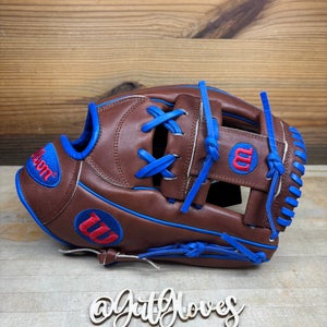 Wilson A2000 11.75" DS7 Dansby