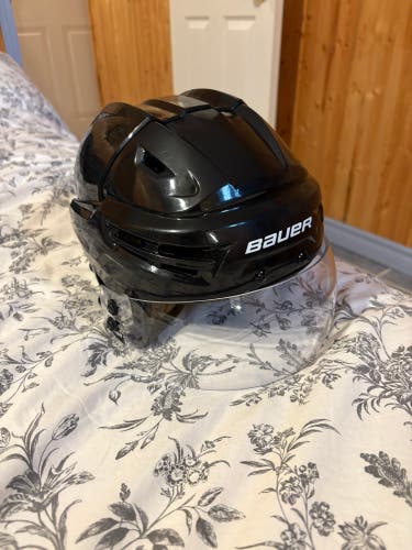 Pro Stock Medium Black  Bauer Original Reakt Helmet Pro Stock Helmet New Rare