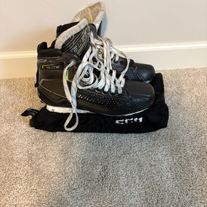 2021 Bauer Elite Hockey Goalie Skates Extra Wide Width 9 (Used)