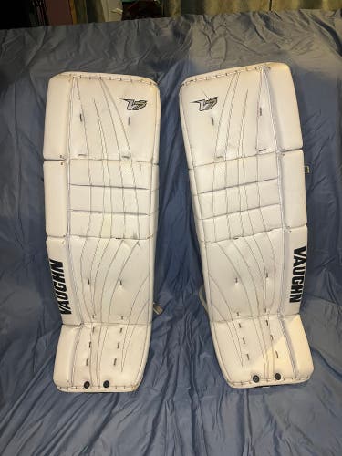 36" +2 Vaughn Velocity V7 Goalie Leg Pads (Used)