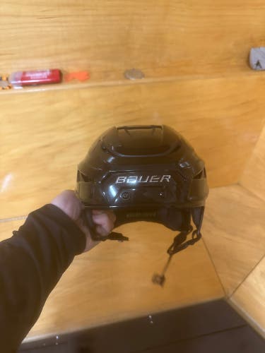 Medium Bauer Hyperlite 2 Helmet (Used)