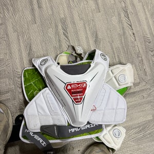 Maverik Shoulder Pads