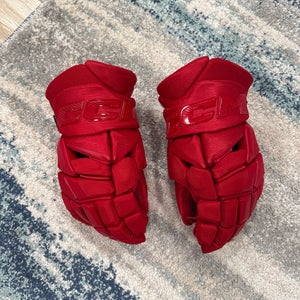 CCM JetSpeed FT8 Pro Gloves 14" (Used)