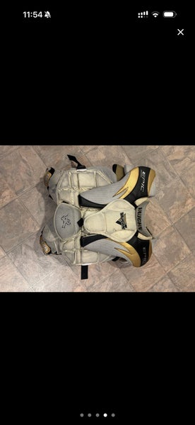 Medium Warrior Ritual XP Goalie Chest Protector (Used)