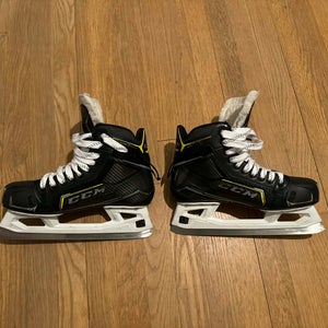 CCM Super Tacks 9370 Hockey Goalie Skates Regular Width 8 (Used)