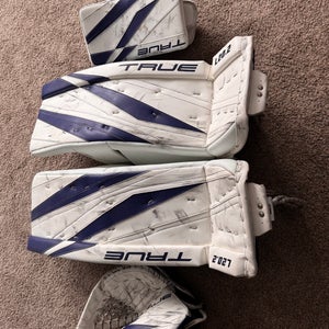 True 34”+2” L20.2 Goalie Pad Set
