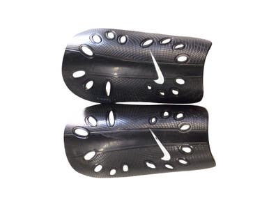 Used Nike Soccer Shin Guards Junior Black MD 11760-S000088288