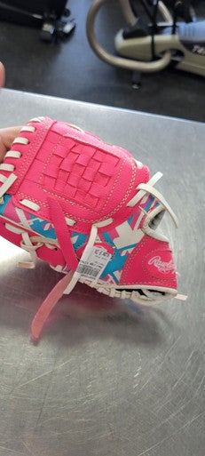 Used Rawlings 9 INCH BB/SB Glove RH Throw Pink 9" 11497-S000155688