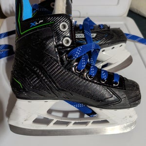 Black Bauer XLP Hockey Skates 12 (Used)