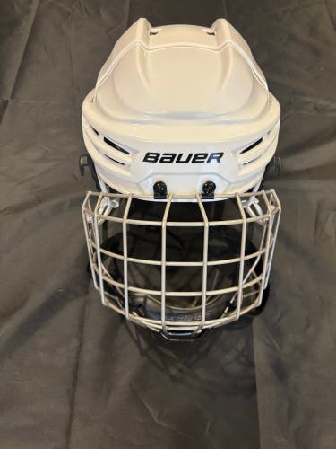 Large Bauer IMS 5.0 Helmet (Used)