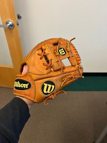 Pro Issue Wilson A2000 H1 10.75” Baseball Glove RHT (Used)