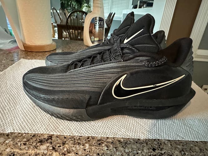 Kid's Size M 7.0 (W 8.0) Nike GT Cut Shoes (Used)