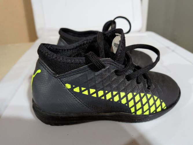 Black Unisex 10K (Toddler) Puma Future 18.4 IT Cleats (Used)