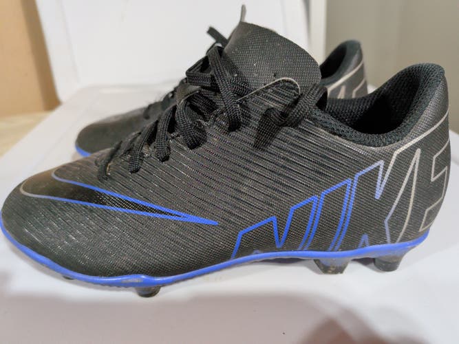 Black Kids 2Y (Big Kids / Youth) Nike Mercurial Vapor 15 Club Turf Cleats Cleats (Used)