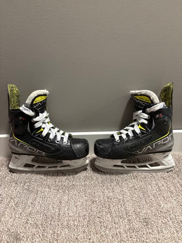 Bauer Vapor 3X Hockey Skates Regular Width 12.5 (Used)