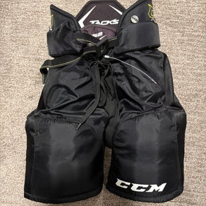 Junior Medium CCM Tacks 2052 Hockey Pants (Used)