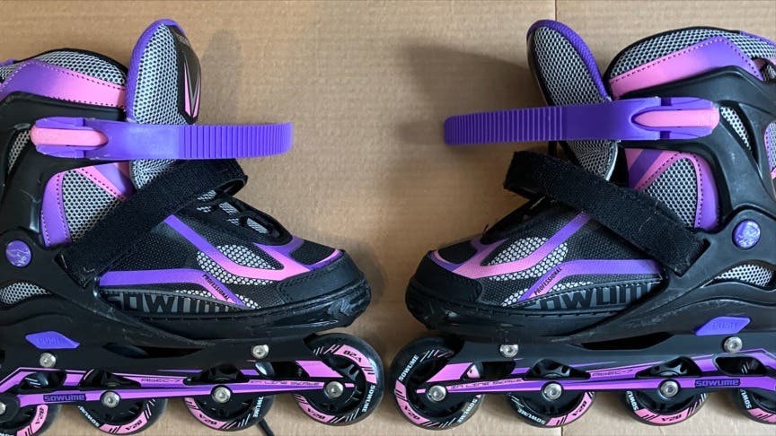 Inline Skates, Adjustable from US Shoe Size 1 to US Shoe Size 4, Regular Width (Used)