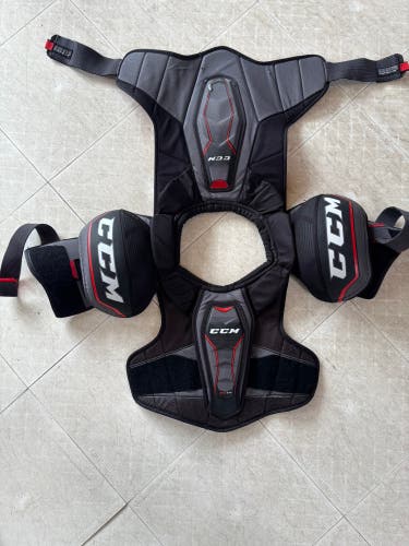 Medium Senior CCM JetSpeed FT370 Shoulder Pads (Used)