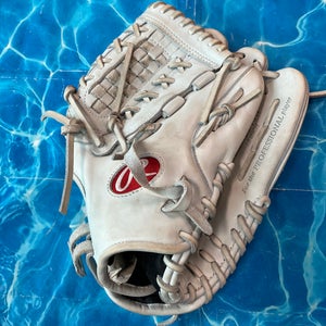 Rawlings Liberty Advanced RH Softball Glove 12" (Used)