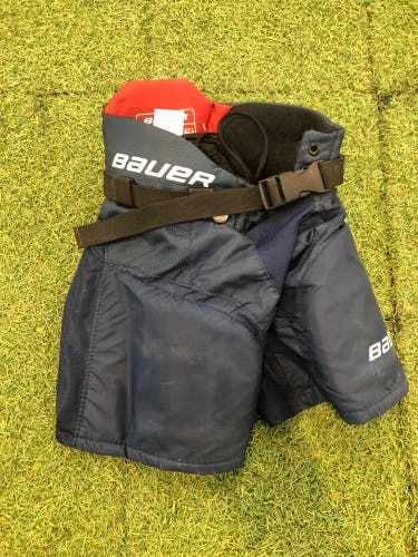 Youth Small Bauer Vapor Lil Rookie Hockey Pants (Used)