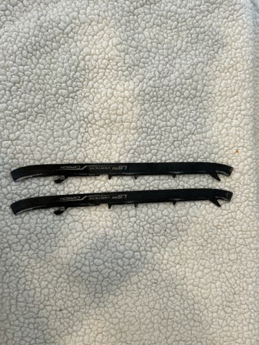 Bauer Vertexx LS 5G Size 9 Black Carbon Runners 3MM Senior shorter steel AS-10