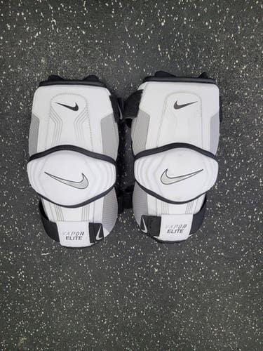 Used Nike VAPOR ELITE Lacrosse Arm Pads/Guards White LG 11849-S000037090