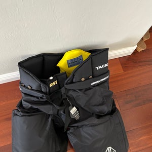 NEW XL Tackla 951 Hockey Player Pants (Senior) New with tags