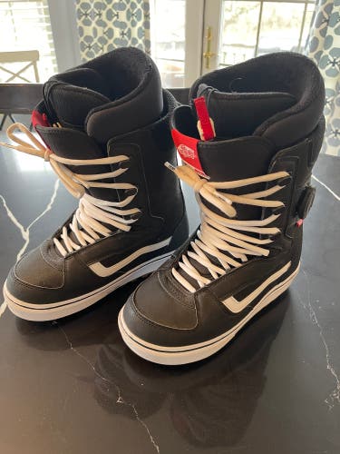 Size M 8.5 (W 9.5) Vans Invado Snowboard Boots Medium Flex (Used)