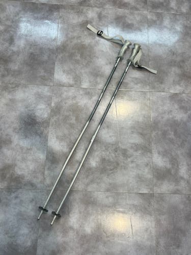 46in (115cm) Rossignol All Mountain Ski Poles (Used)
