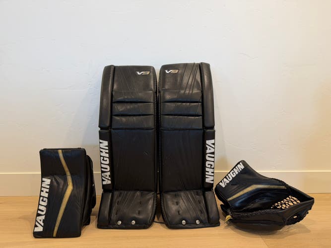 33" Vaughn V9 Pro Carbon Regular Goalie Full Set (Used)