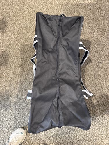 Bauer 650 Bag (New) 30x13x17