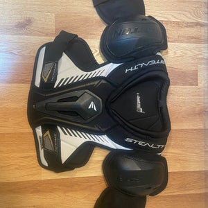 Medium Junior Easton Stealth C5.0 Shoulder Pads (Used)