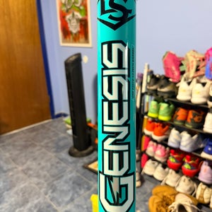 Louisville Slugger USSSA Slow Pitch Bat 25 oz 34" (Used Once)