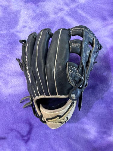 Black Mizuno Pro Select RH Outfield Baseball Glove 12" (Used)