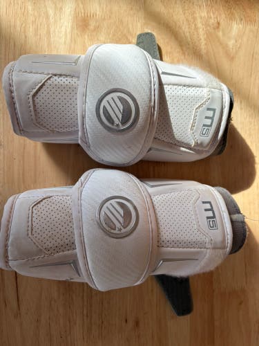Small Adult Maverik M5 Arm Pads (Used)
