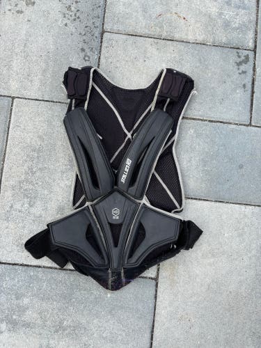 Large Adult STX Stallion 50 Shoulder Pads (Used)