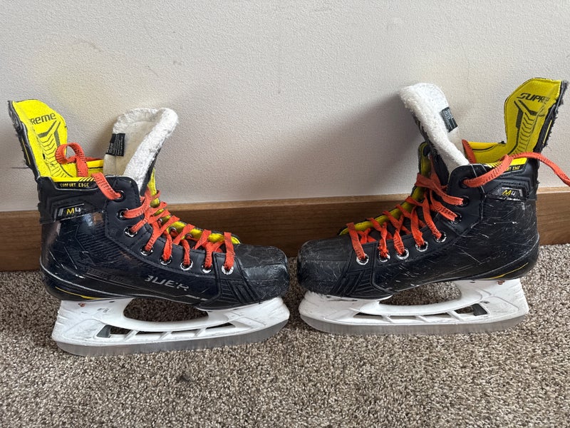 2022 Bauer Supreme M4 Hockey Skates Regular Width Size 4.5 (Used)