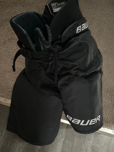 Men's Senior Large Bauer Nexus Hockey Pants (Used)