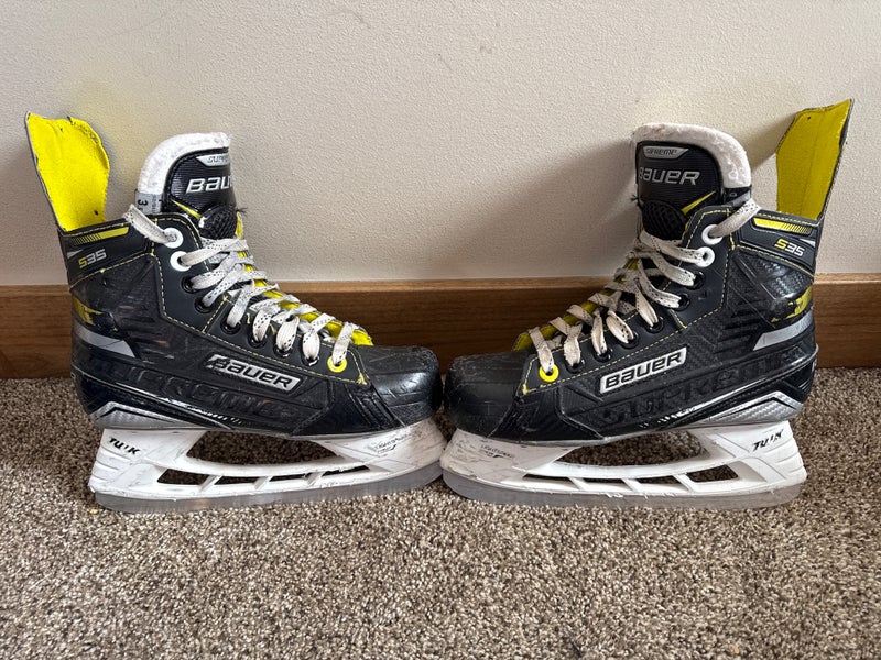 2020 Bauer Supreme S35 Hockey Skates Regular Width Size 3.5 (Used)