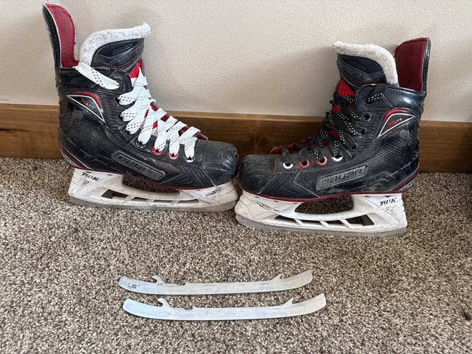 Bauer Vapor XLTX Hockey Skates Regular Width Size 1 (Used)