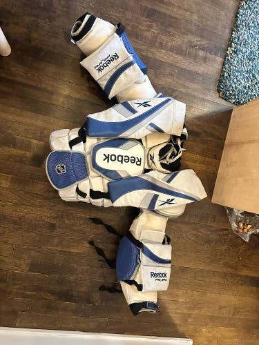 Medium 2009 Reebok X-Pulse Goalie Chest Protector (Used)