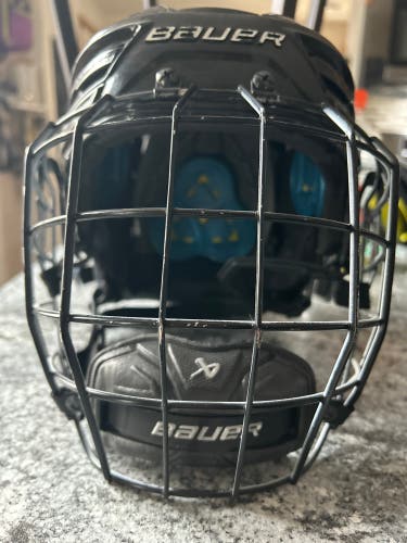 Small Bauer Helmet (Used)