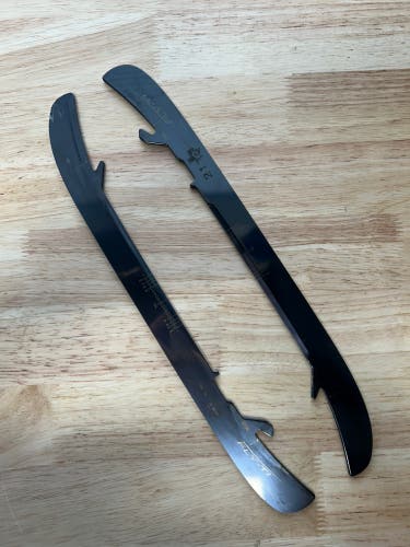 296mm NHL Pro Stock Jason Robertson Used Bauer Fly-Ti Skate Blades / Runners