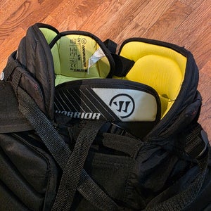 Intermediate Small Warrior Ritual X3 E+ Hockey Goalie Pants (Used)