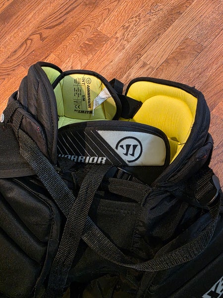 Intermediate Small Warrior Ritual X3 E+ Hockey Goalie Pants (Used)