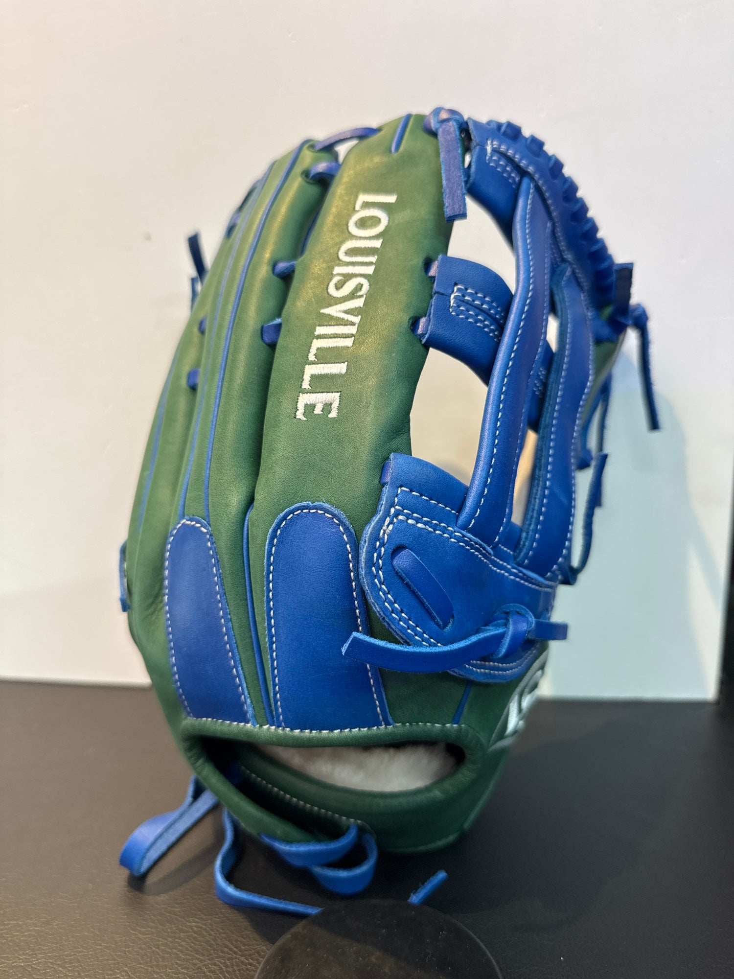 Louisville Slugger Genuine V2 Batting Gloves Purple - HIT a Double