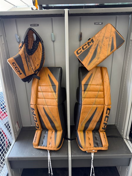 32" 2025 CCM EFlex 7 Regular Goalie Full Set (Used)