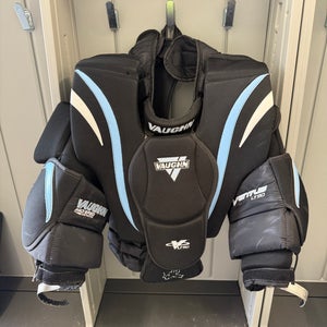 Medium Vaughn Ventus LT90 Goalie Chest Protector (Used)