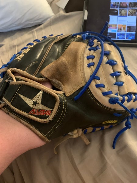 All Star CM3000SBT RH Catcher's Glove 33.5" (Used)